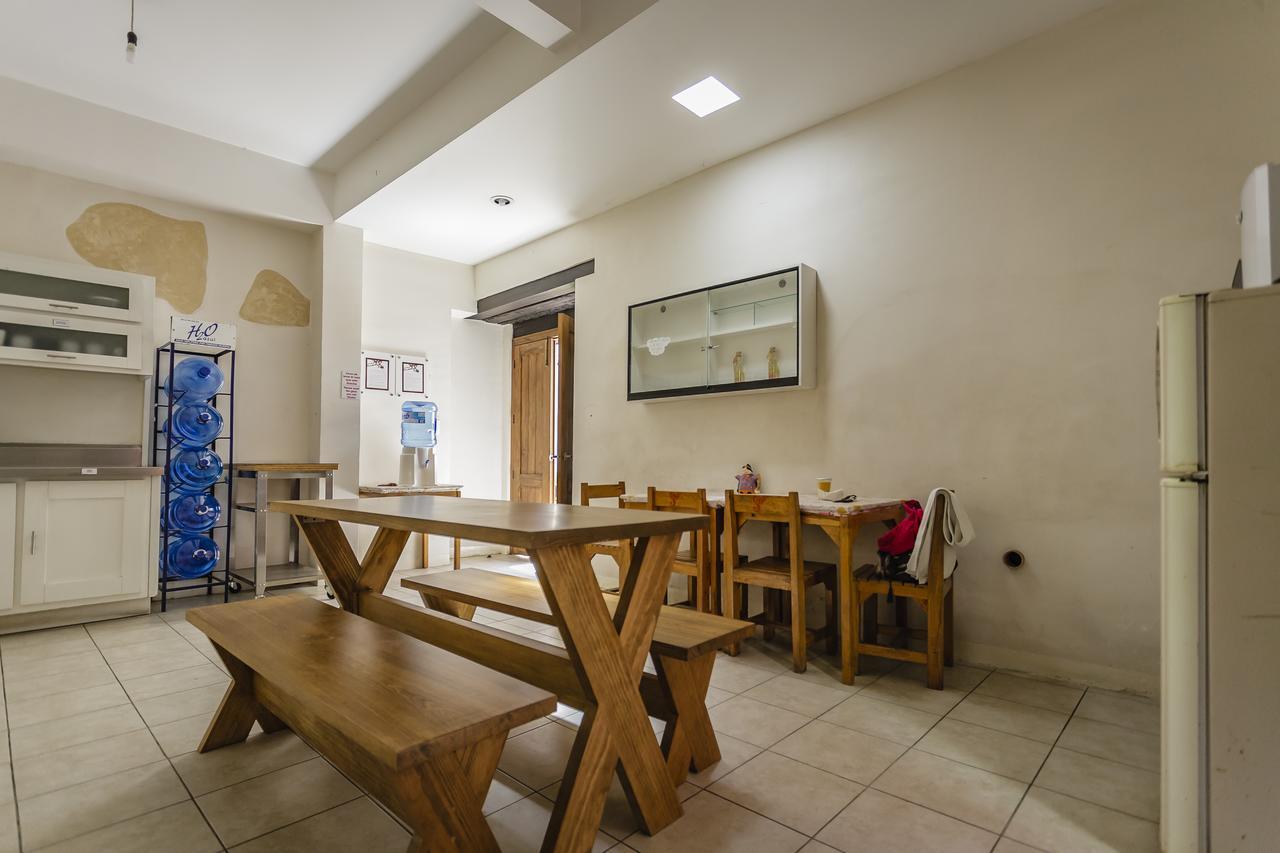 La Leyenda Hostel Oaxaca Экстерьер фото